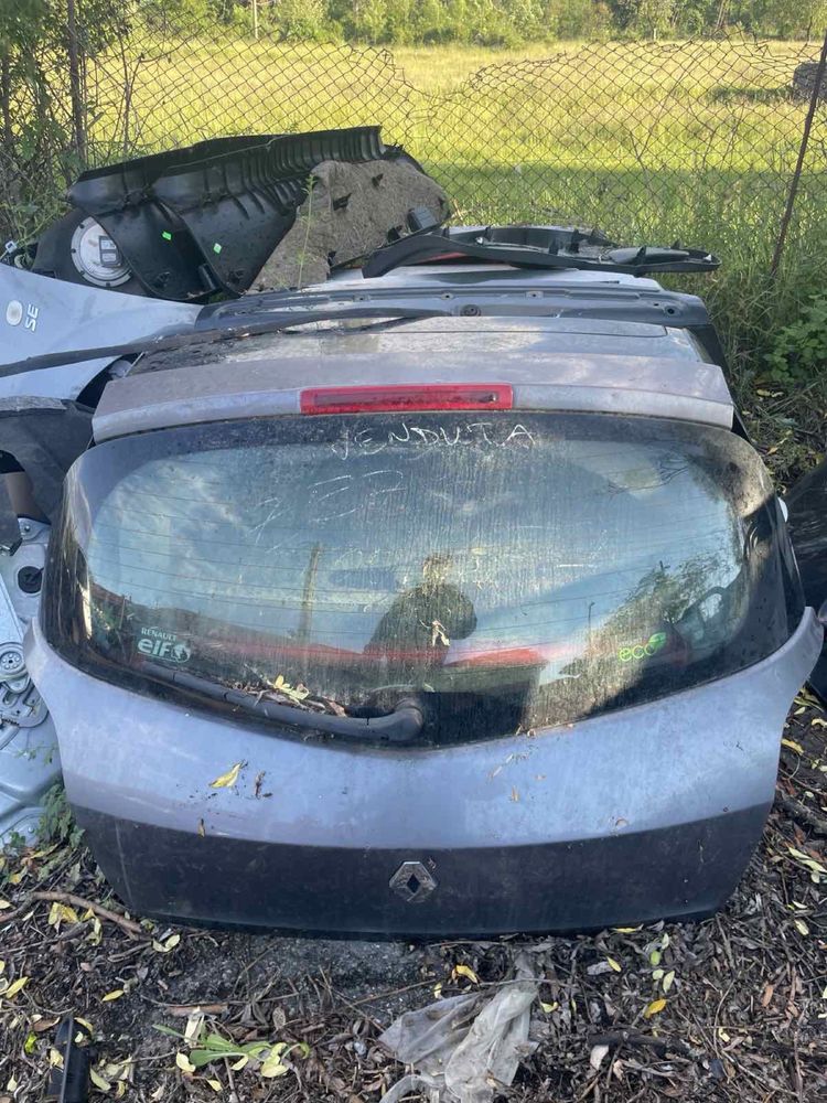 Заден капак пета врата Рено Клио 3/ Renault Clio 3 2009