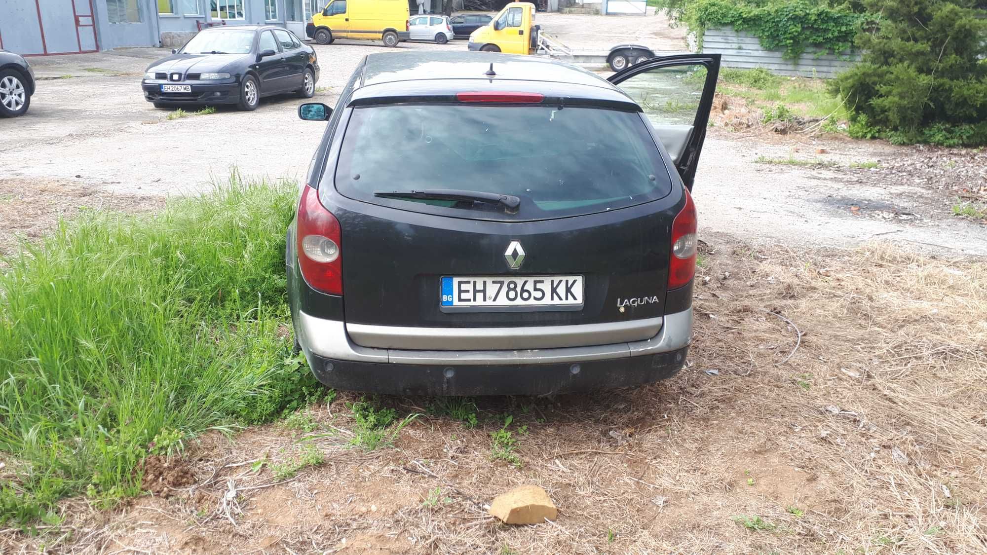 Renault Laguna 2,2 DCI 150к.с година 2004 на части