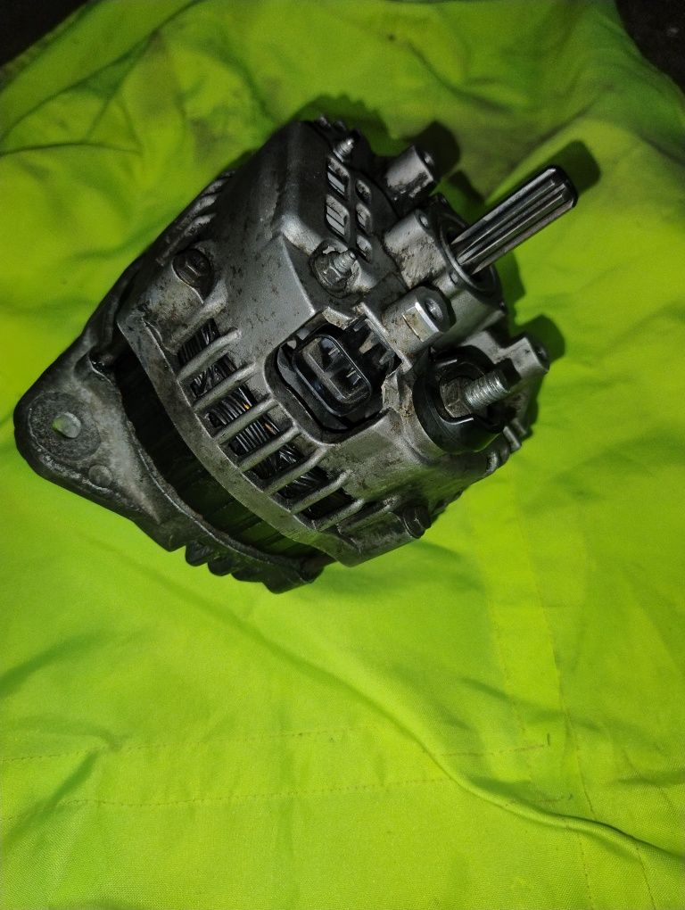 Alternator Opel Astra h