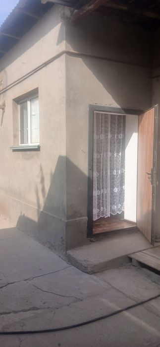 Екі бөлмелі үй жалға беріледі