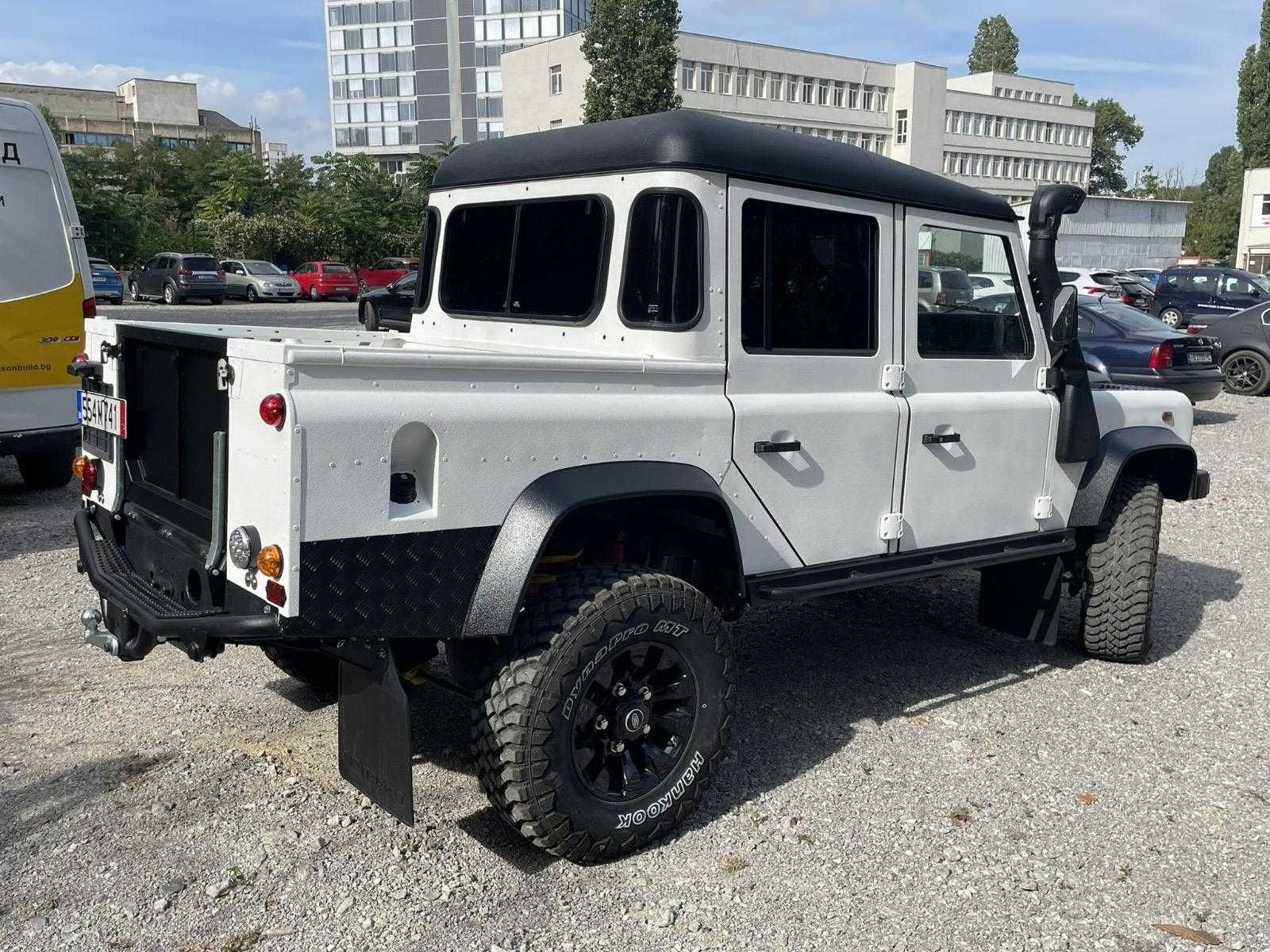 Land Rover Defender 2005, fully renovated over a 3-year project
