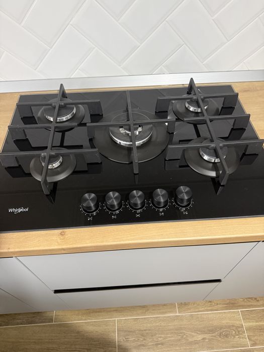 Vand plita whirpool gowl