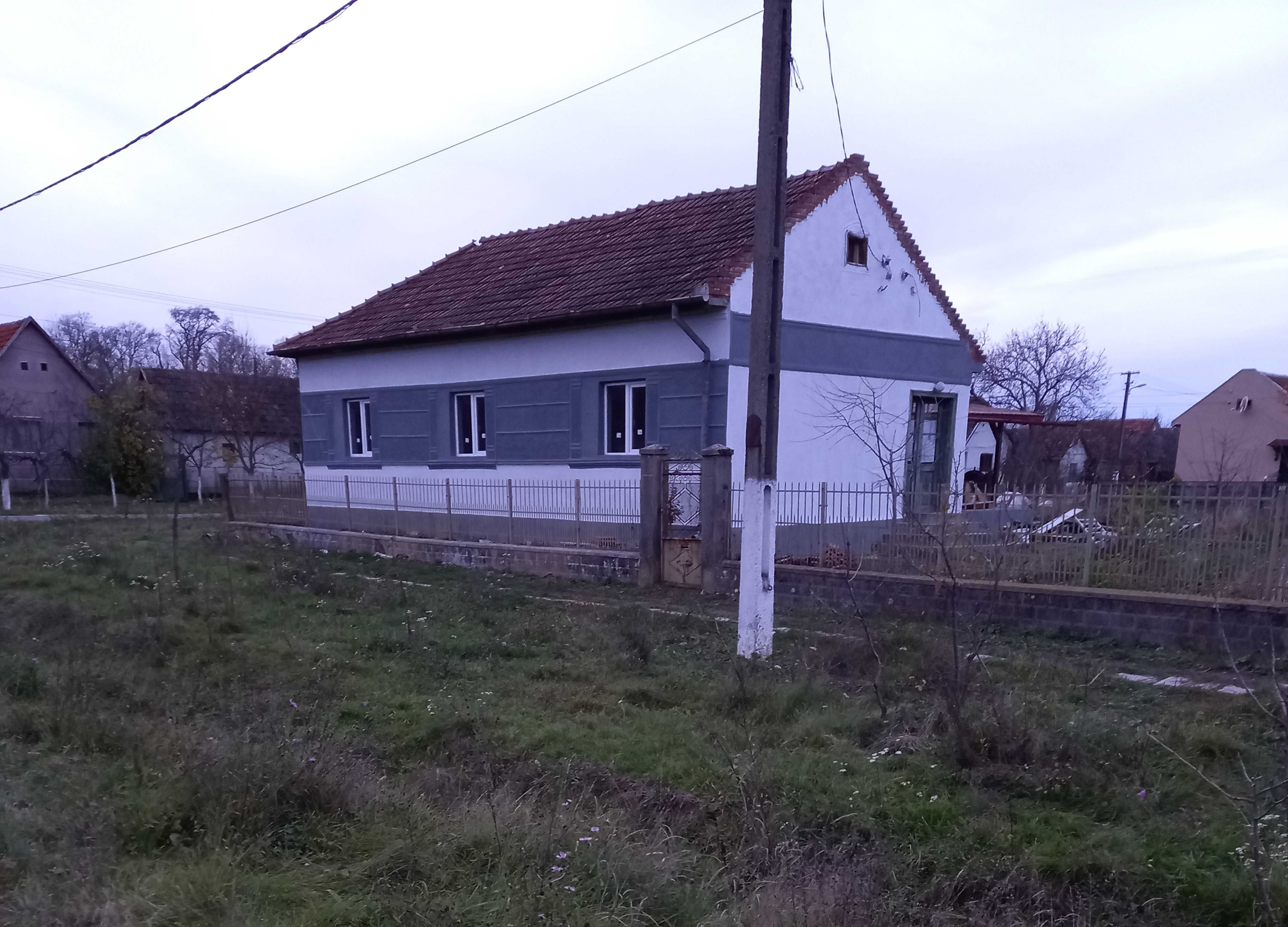 Vand Casa renovata in Taut