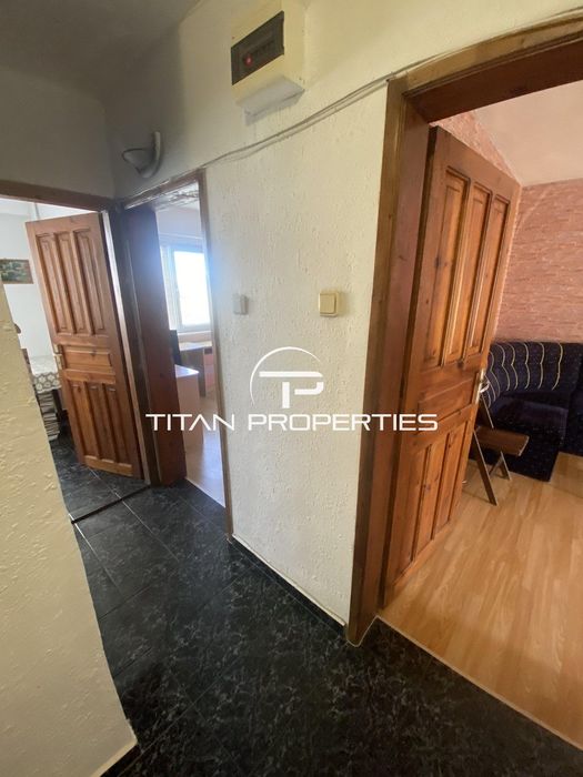 Дава се под наем Тристаен апартамент в Бургас, Център - 60 кв.м за 408 € - Снимка #5
