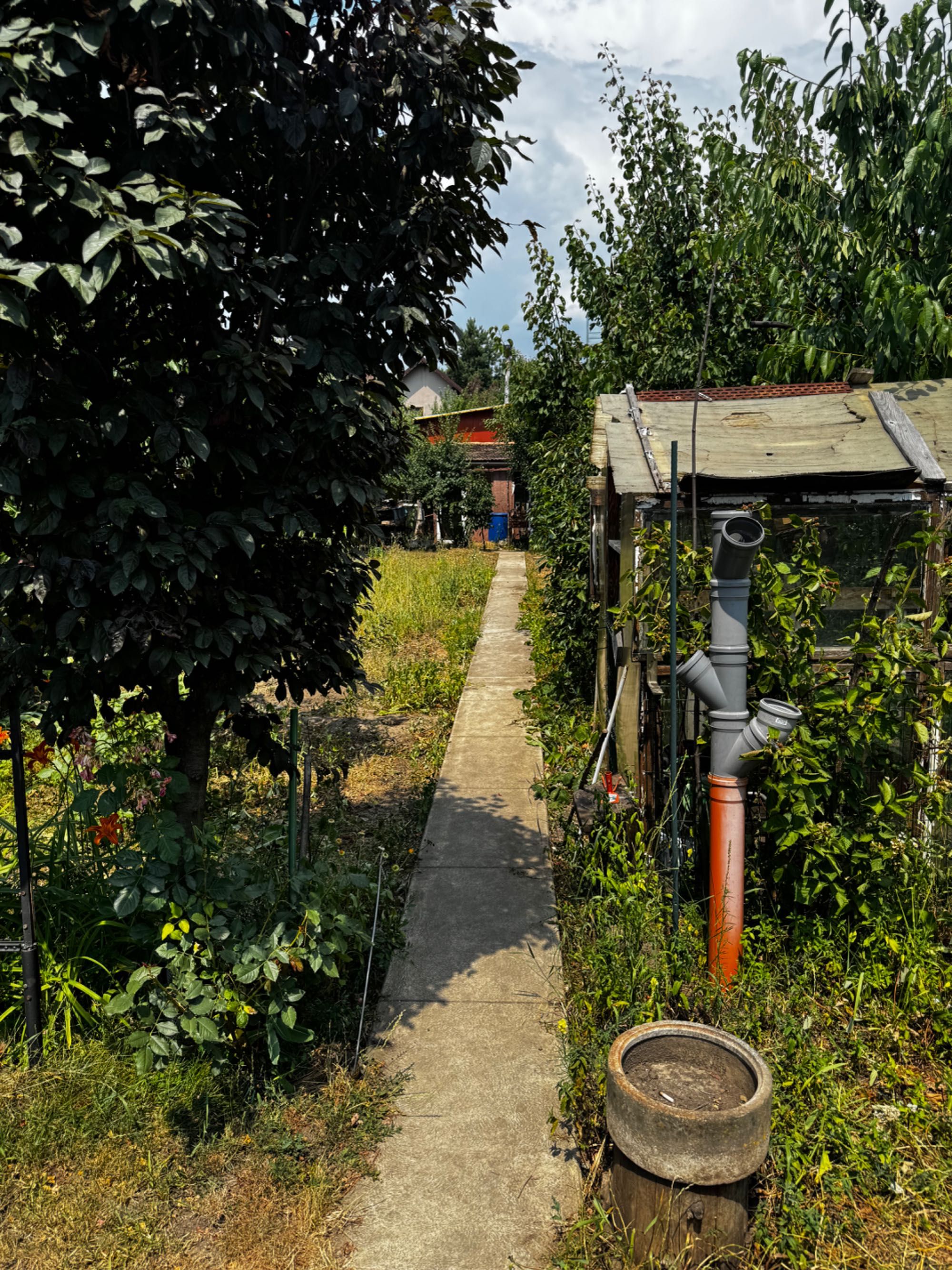 Casă cu 2 dormitoare, teren 460 mp, Bartolomeu, Str. Agricultorilor 18