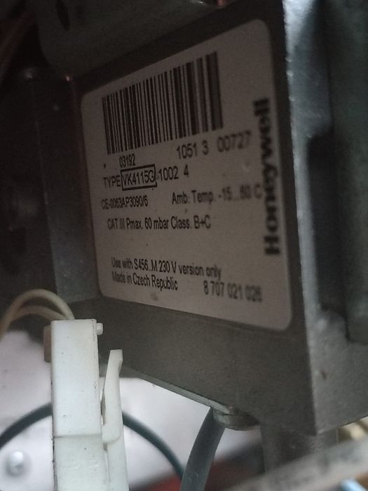 Vând centrala pe gaz in stare foarte buna