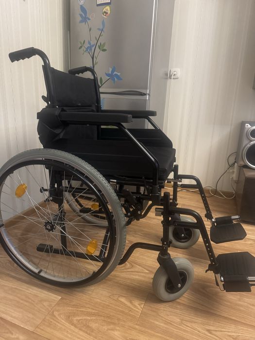 Коляска для инвалидов