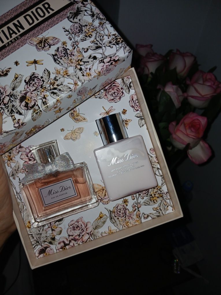 DIOR original nabor Sotiladi Yangi