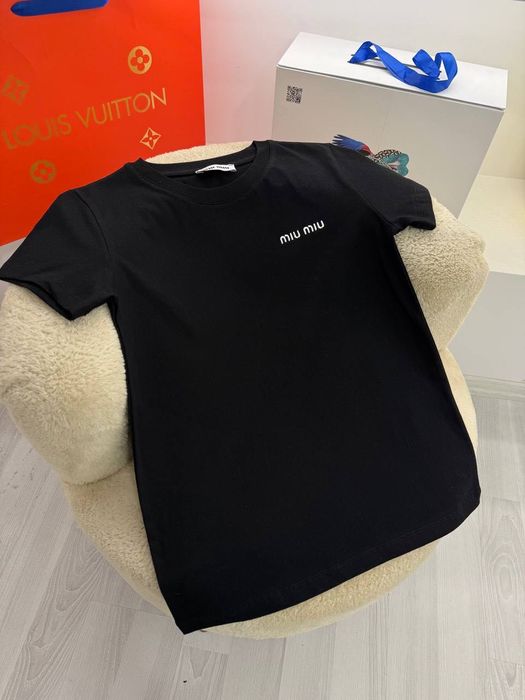 Тениски Ами и др.