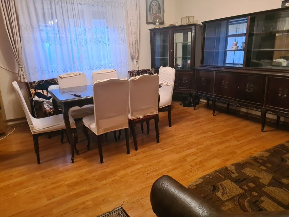 Proprietar vând casa pe str Podinei