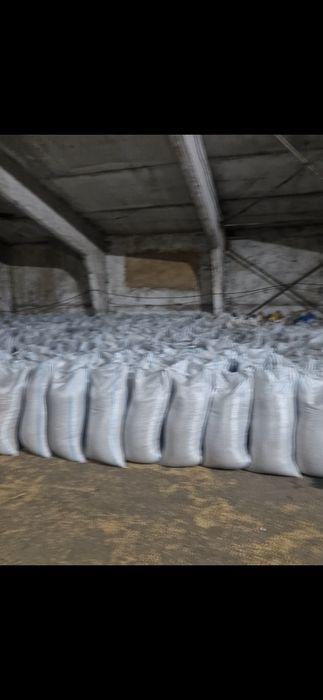 Ячмень в мешках 830 мешков