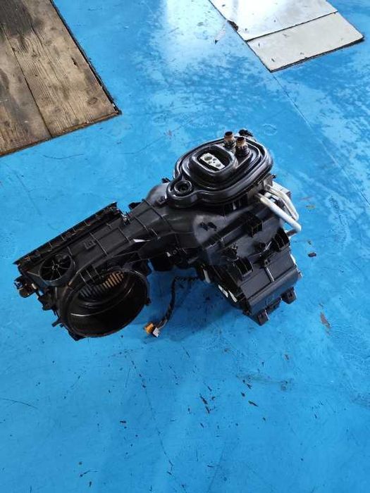 Carcasa aeroterma volan pe stanga 3q1820005AE Vw Passat B8 190 CP NIC