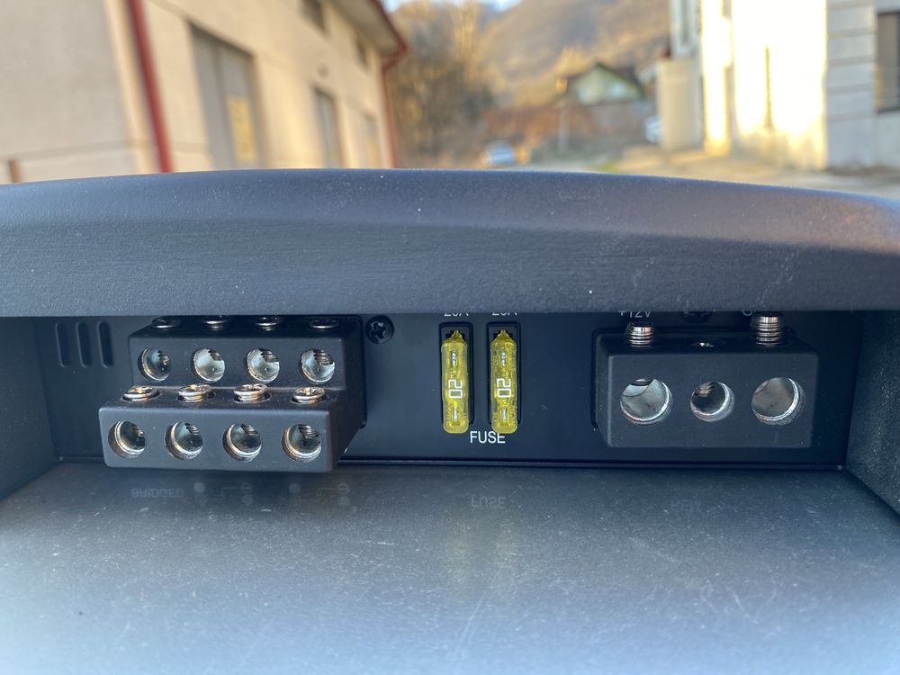 Vand Amplificator JBl GTO-504EZ