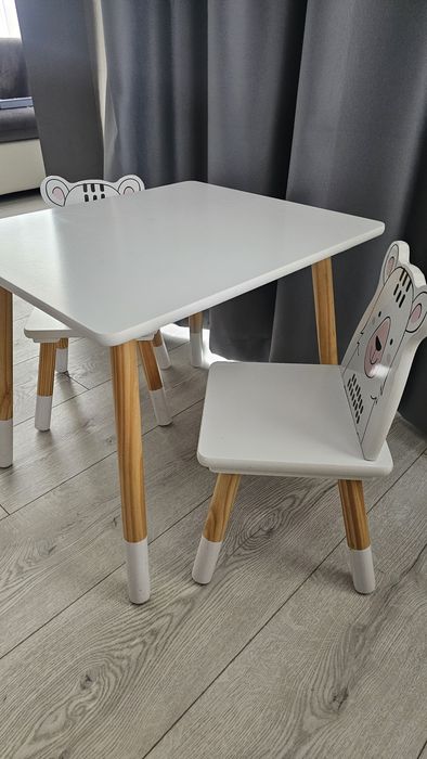 Комплект Детски маса и столчета