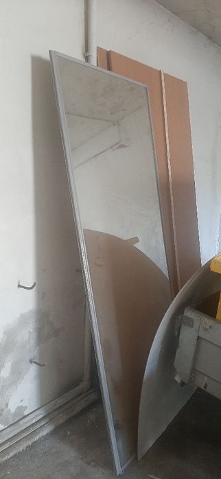 Продам зеркало для шкафа