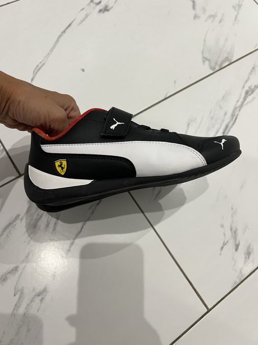 Чисто нови детски маратонки Пума