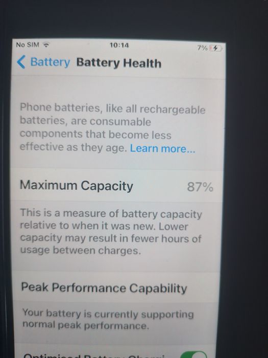 vând telefon iPhone 8  64 GB liber retea