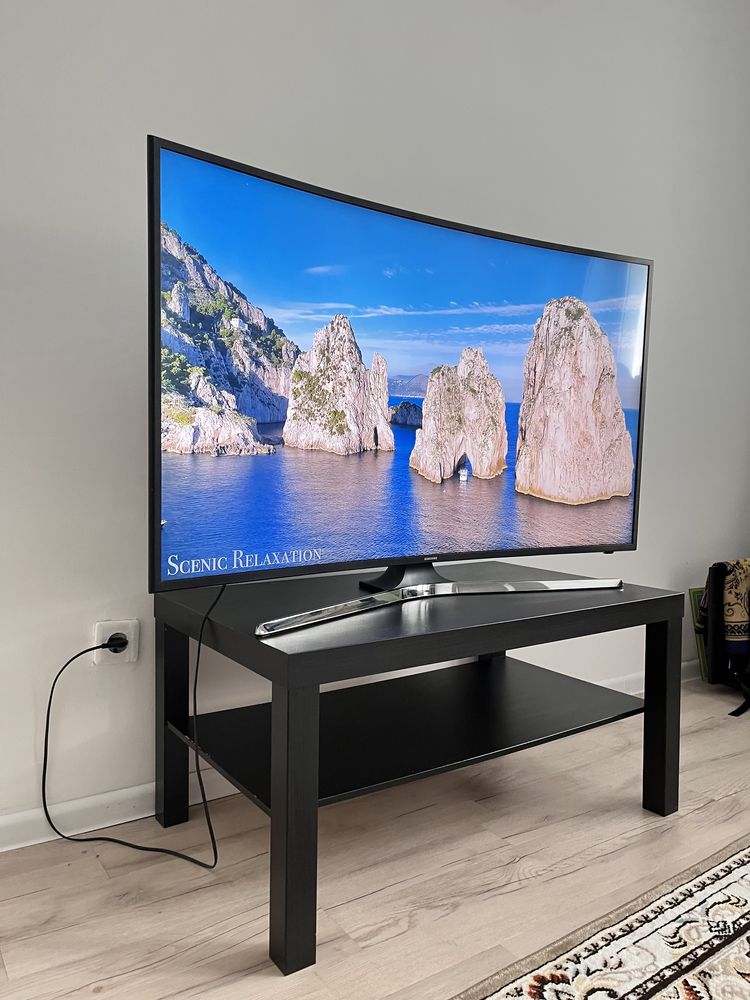 Продам телевизор Samsung изогнутый экран 4K UHD 49KU6300