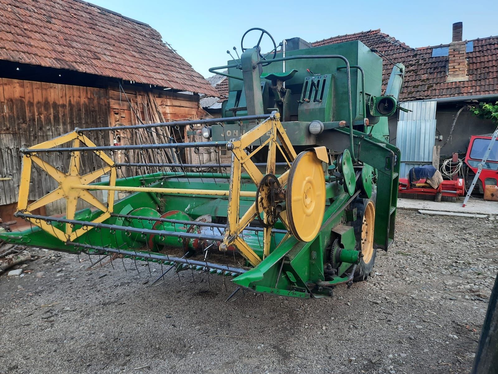 Combina john deere 330