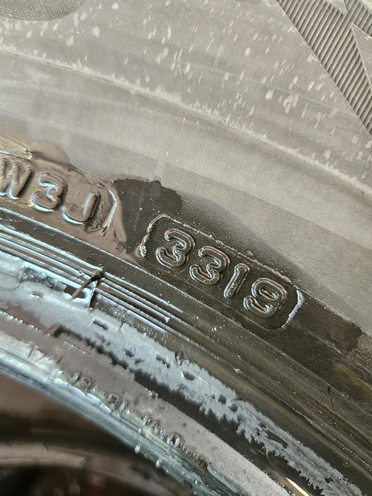 Гуми 235/65/17 дот19