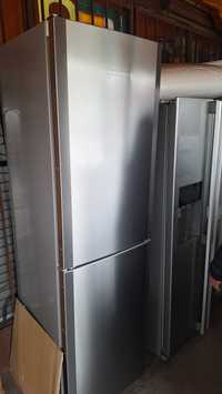 Висок Иноксов хладилник с фризер Либхер