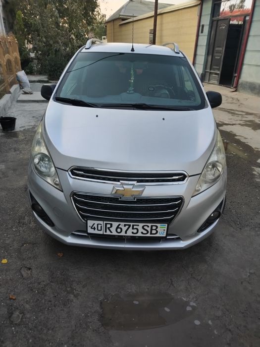 Moshina minishga tayyor