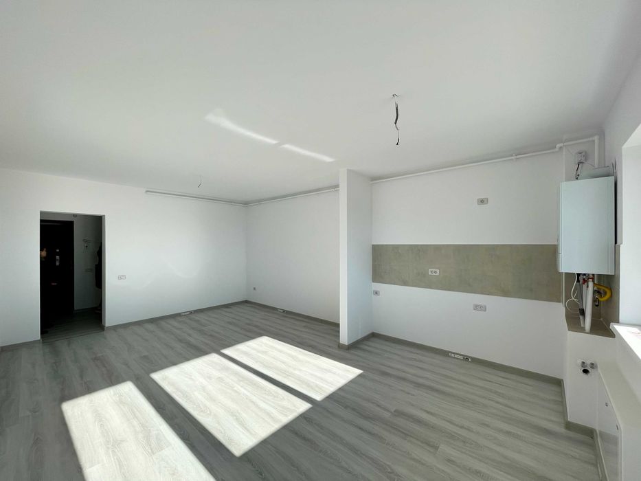 Studio 49 mp cu debara în Subcetate Sânpetru Brașov la preț foarte mic