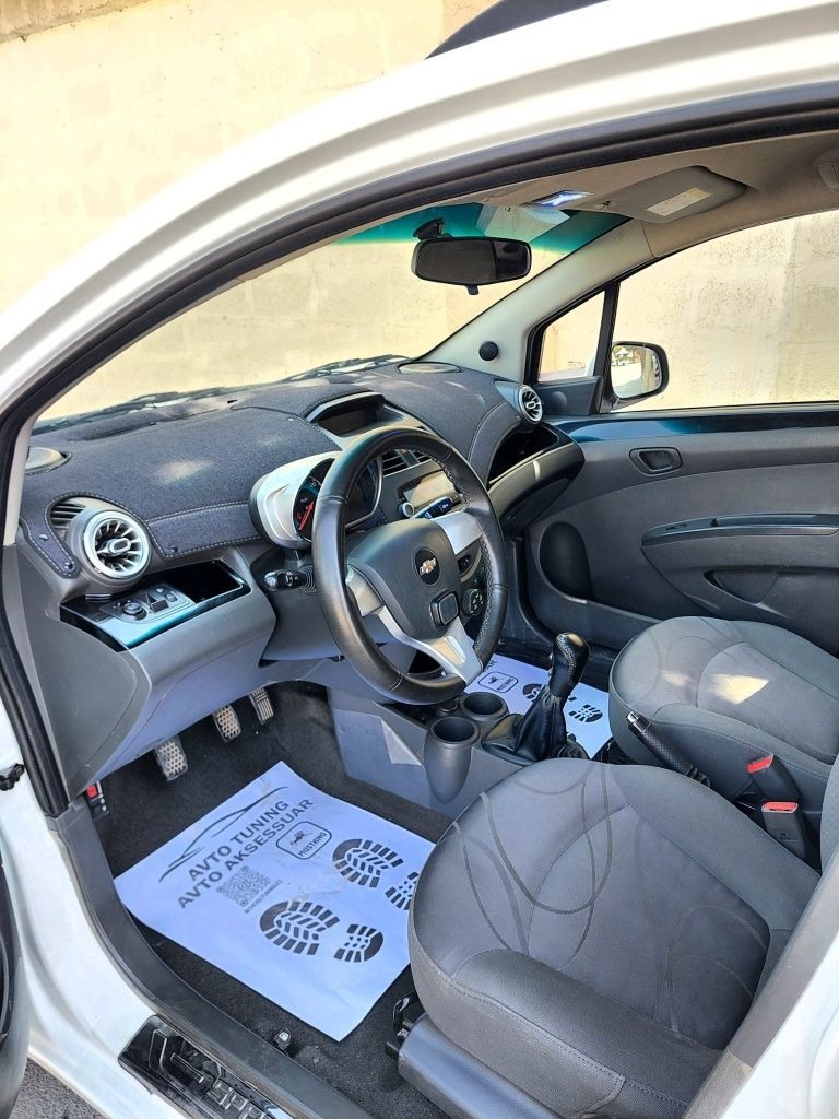 Spark chevrolet 2021