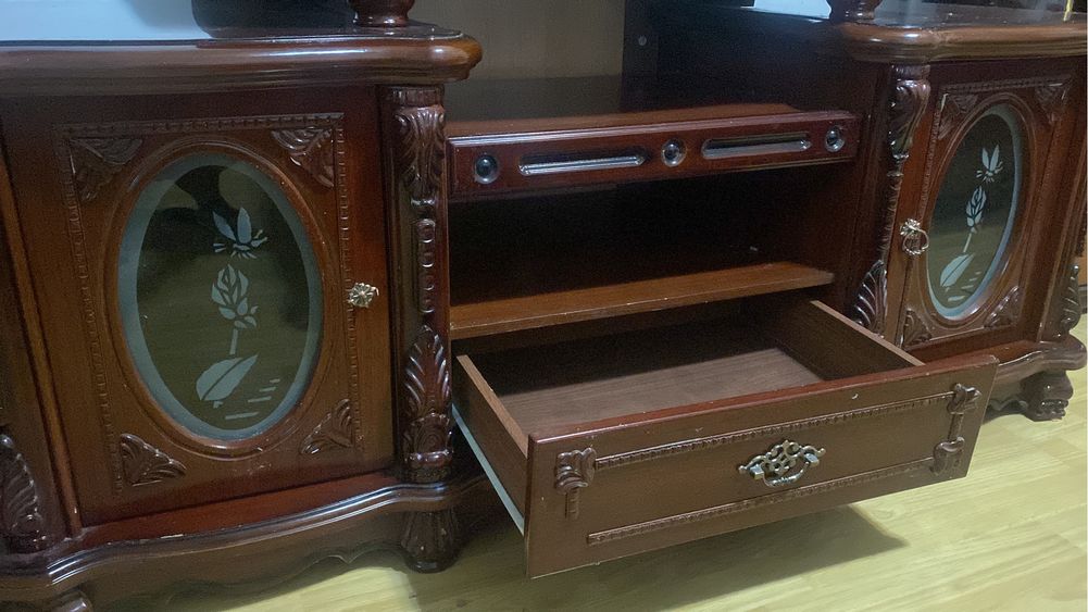 Продам тумбу из дерева