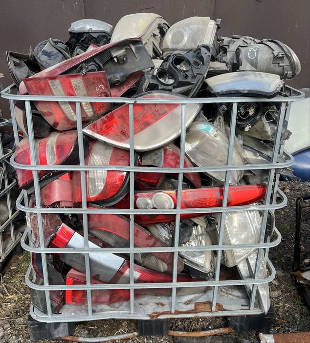 Faruri si stopuri de vanzare!