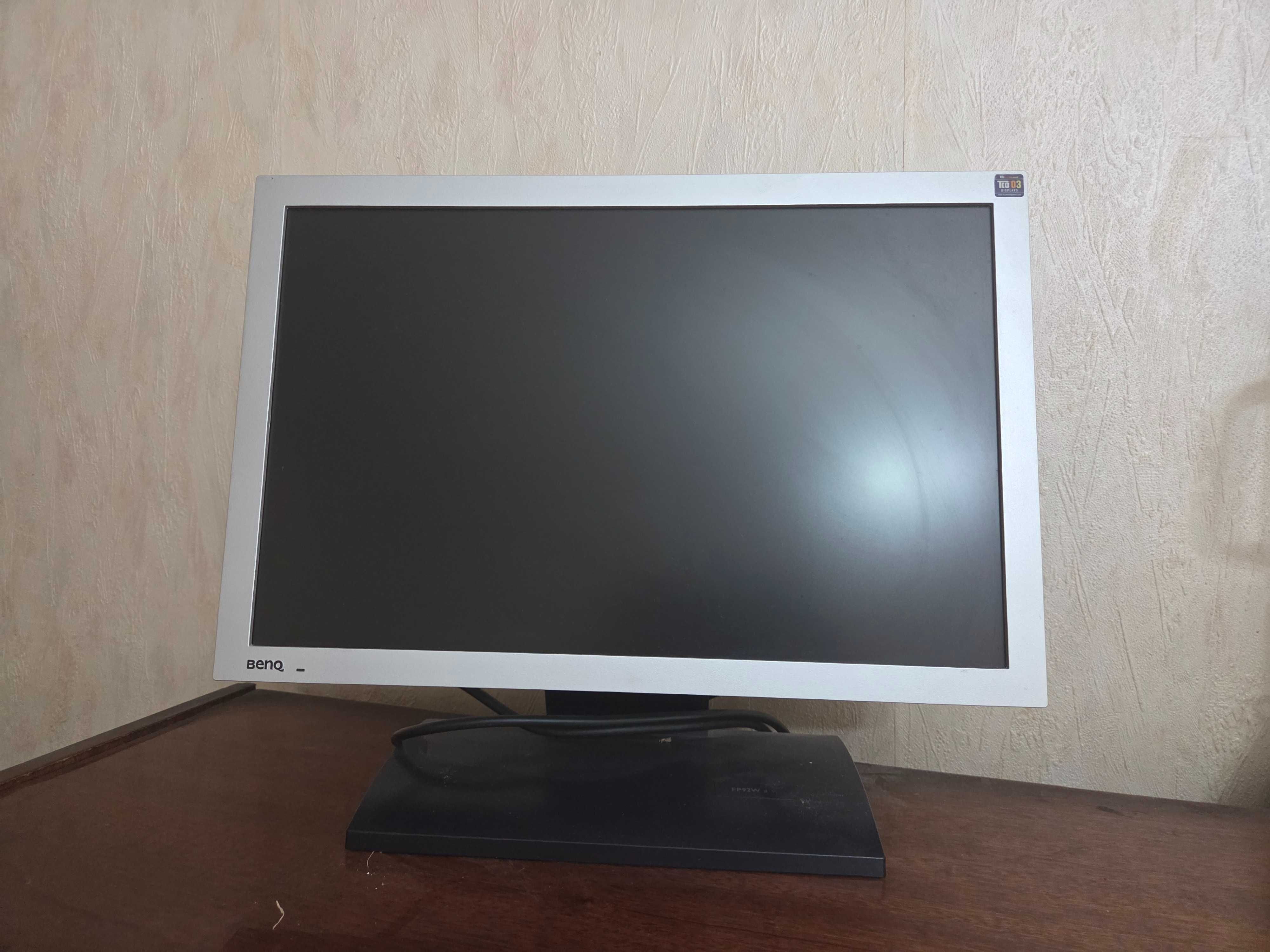 Монитор BenQ FP22 22 инча
