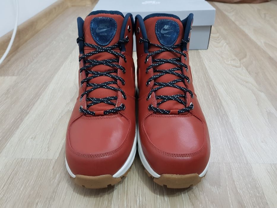 Adidasi Ghete Nike Manoa mărimea 44,5 jordan salomon