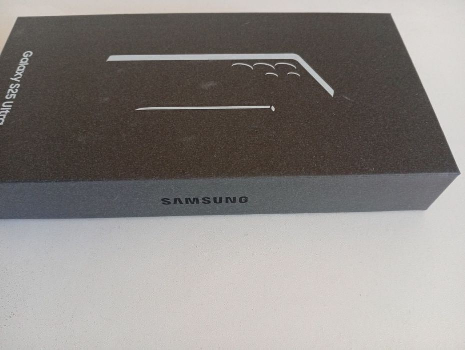 Samsung Galaxy s25 Ultra, 512 GB,12 GB RAM, sigilat cu factura