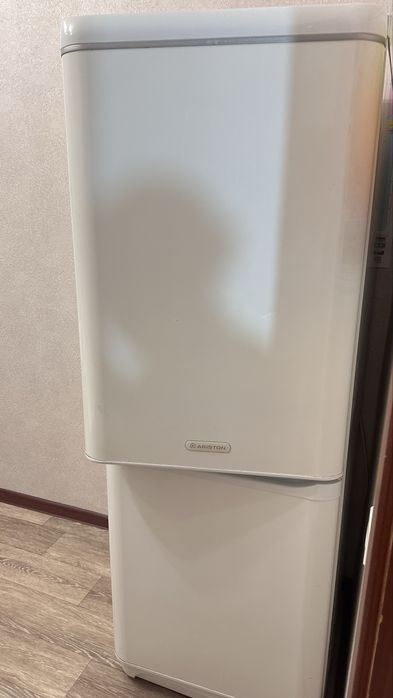 Холодильник продам