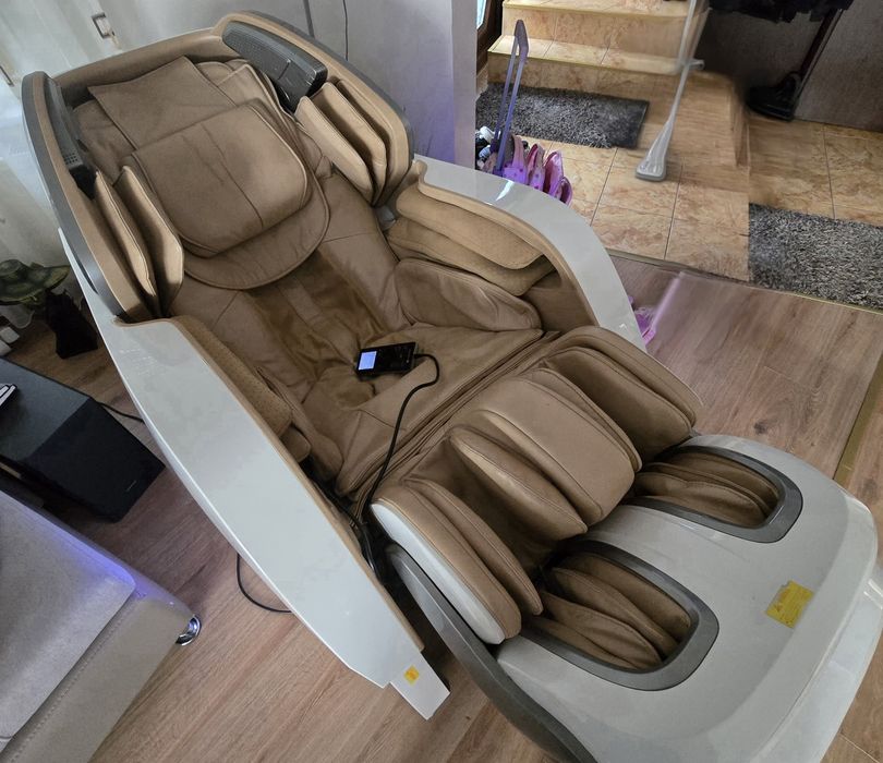 Scaun pentru masaj Komoder 9500SL 4D model premium