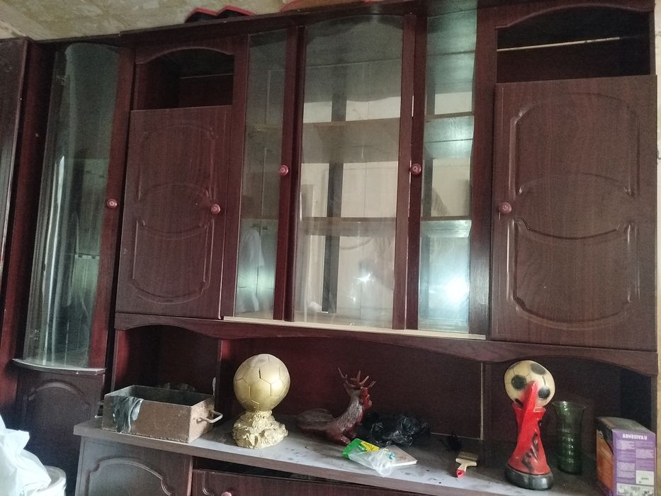 Срочно продам стенку горка состояние отличное нигде не сломано