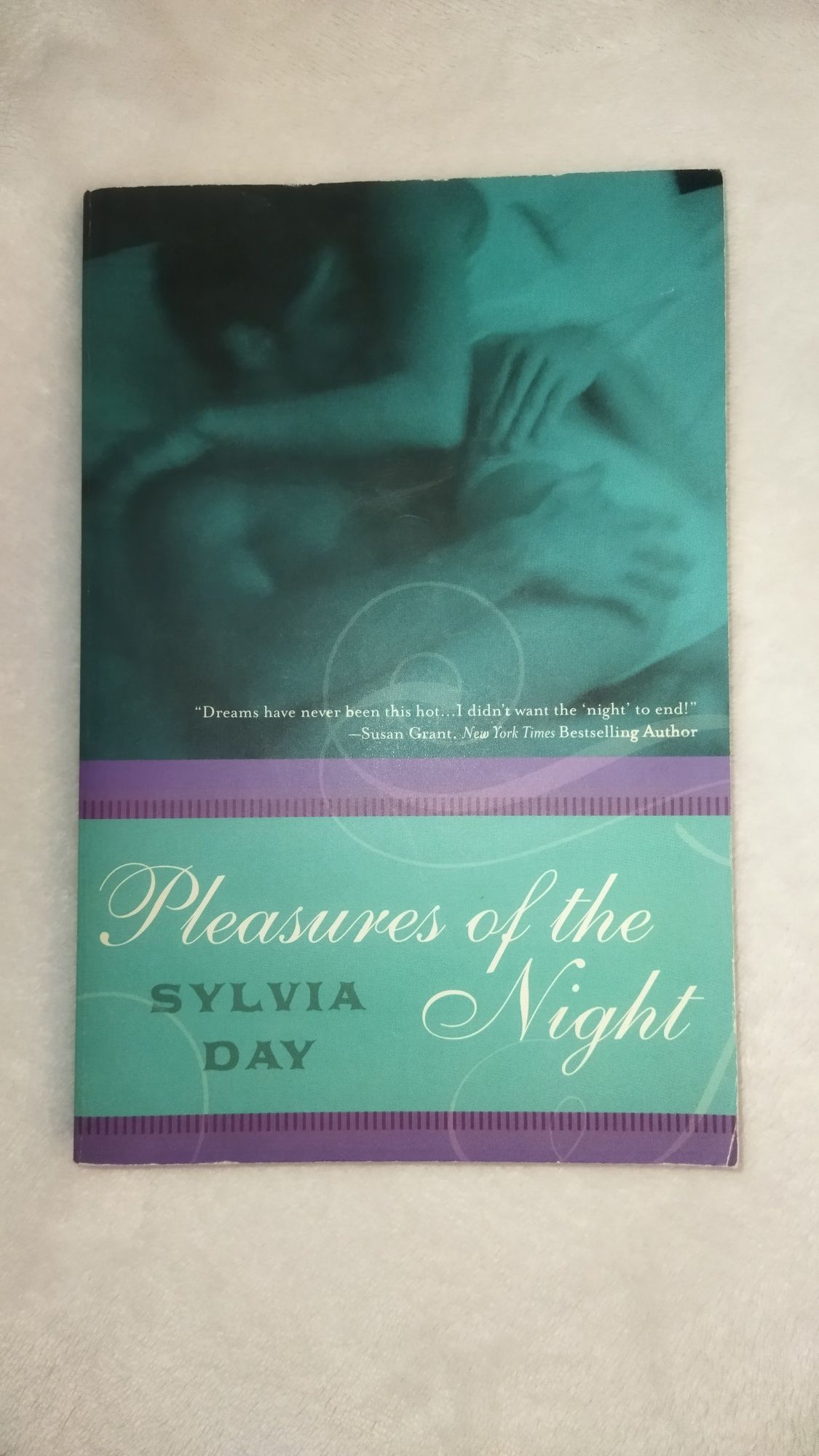 Please of the Night - книга от Sylvia Day