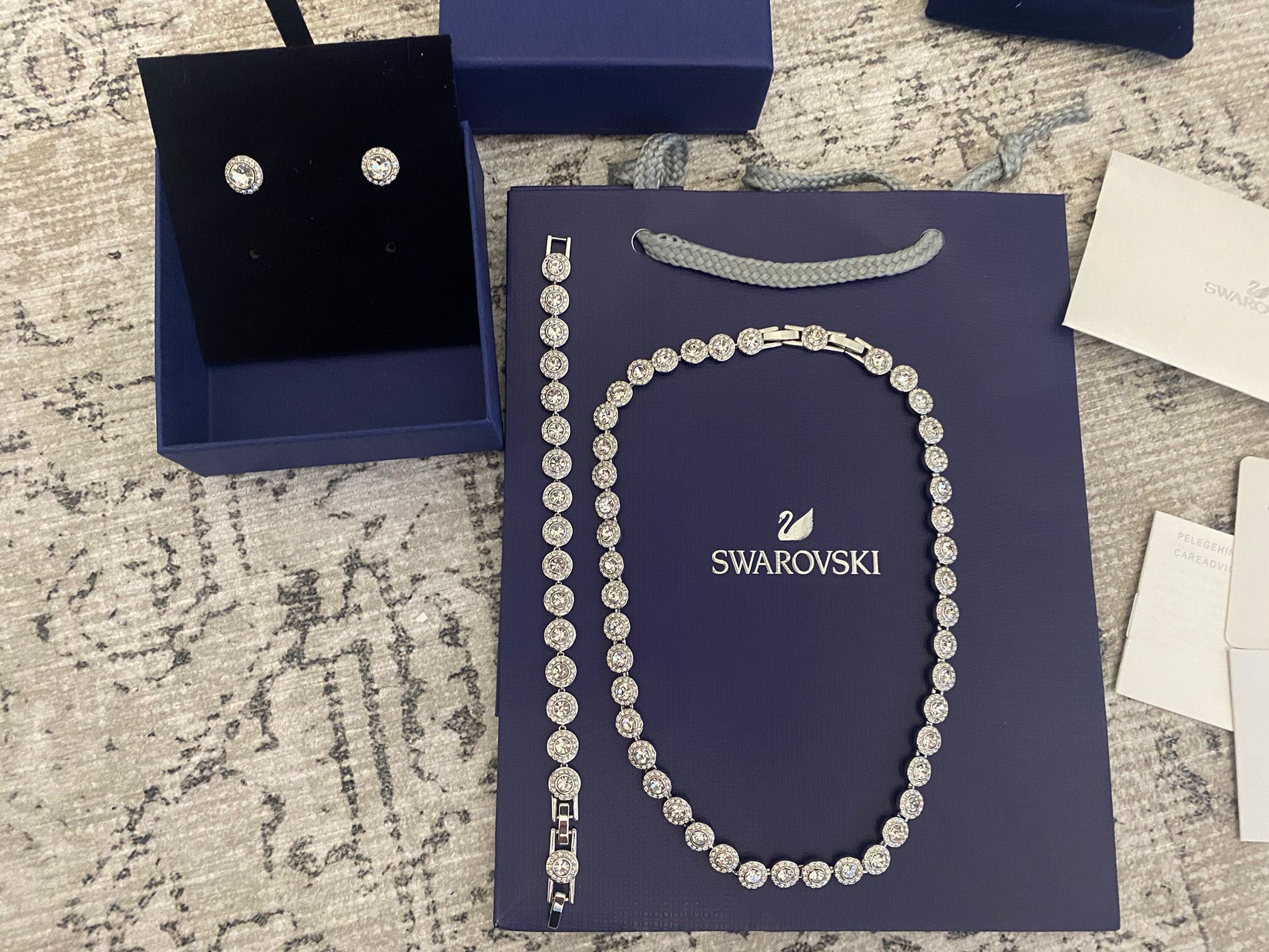 Set Swarovski Angelic (colier, brățara și cercei)