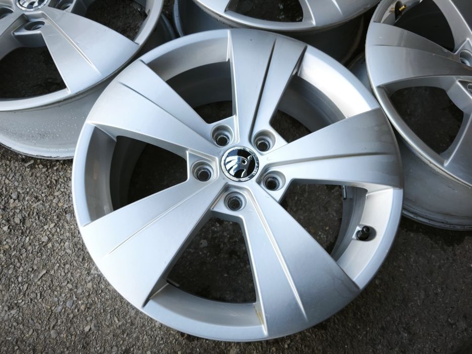 17" оригинални алуминиеви джанти за Skoda Octavia...