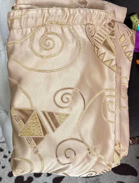 Продаются занавески (шторы) / Sotuvda pardalar