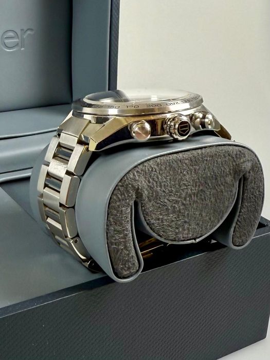 TAG Heuer Carrera Chronograph Green Dial