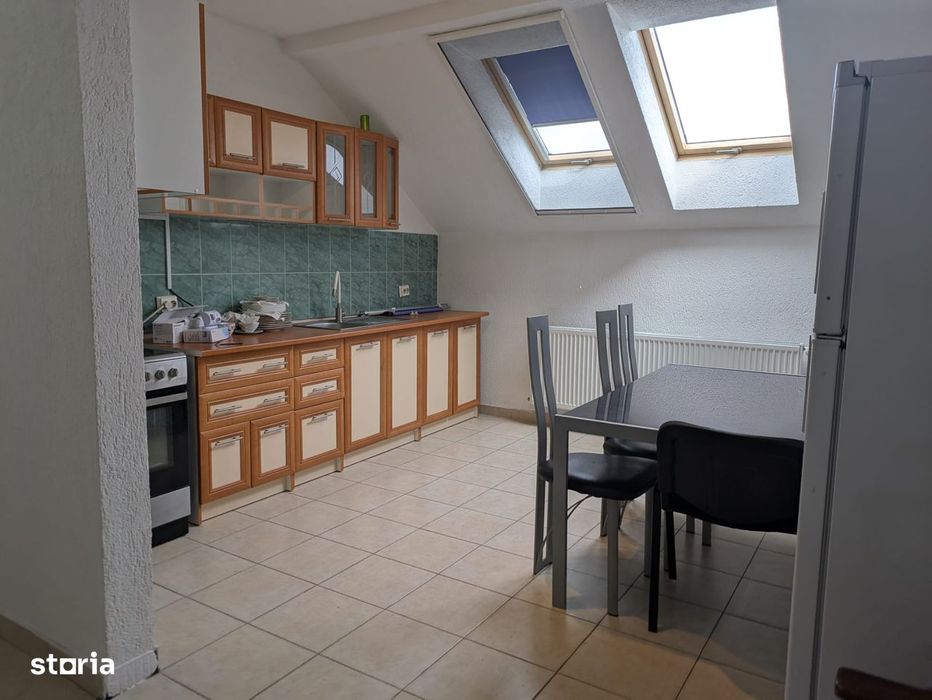 Apartament 2 cam Decomandat  , zona Podgoria - Lac Padurice