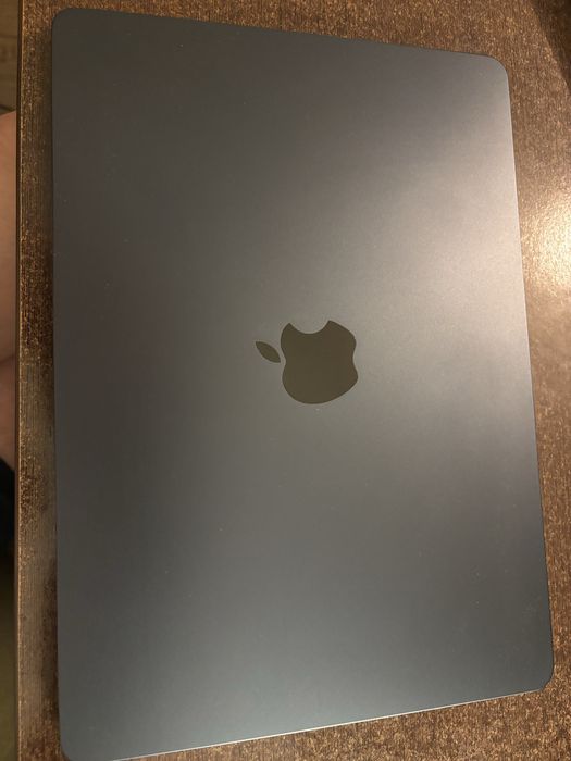 Macbook Air 13” M2
