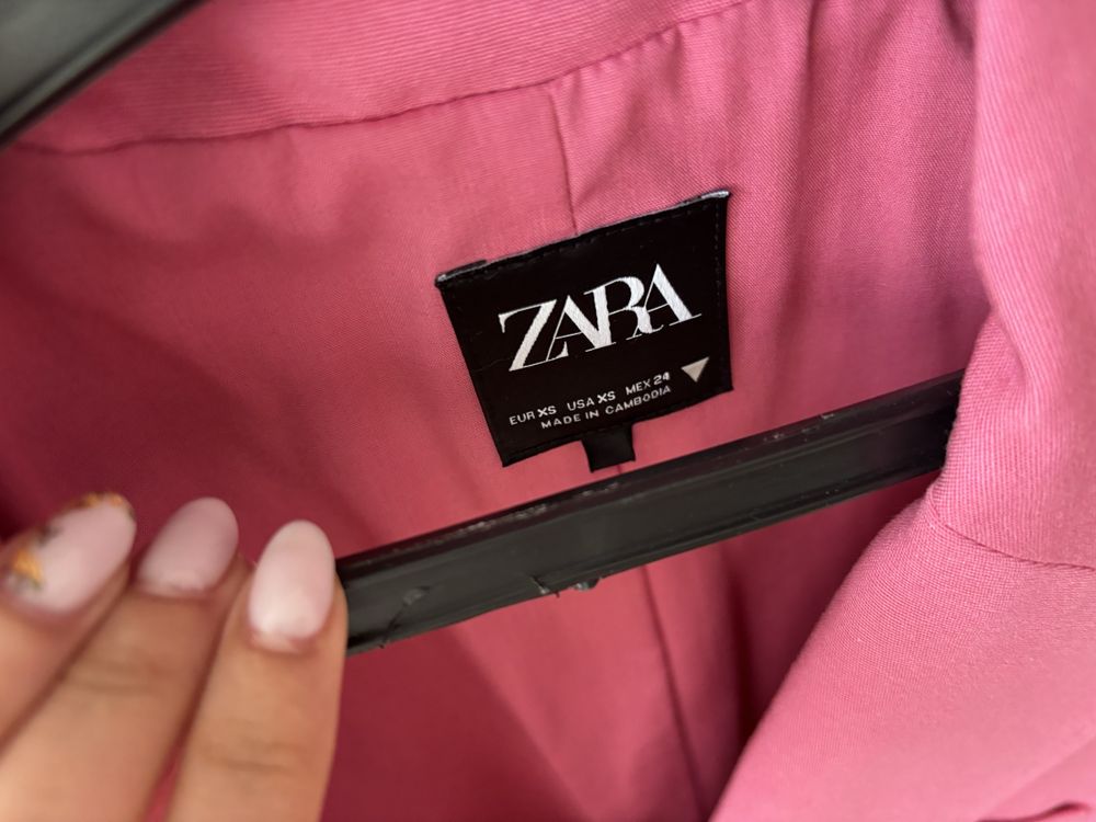 Късо розово дамако сако Zara
