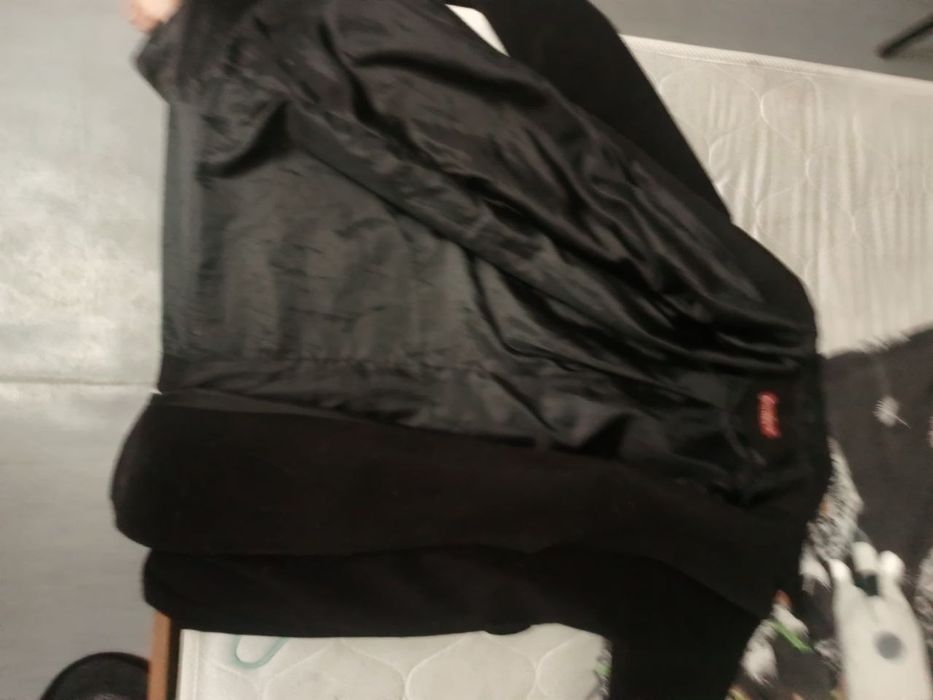 Продам пальто черное