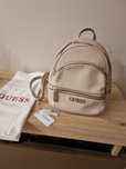 Дамска чанта Guess