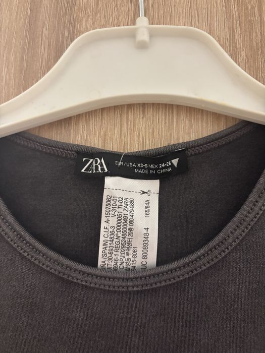 Рокля Zara с дълги ръкави, НОВА