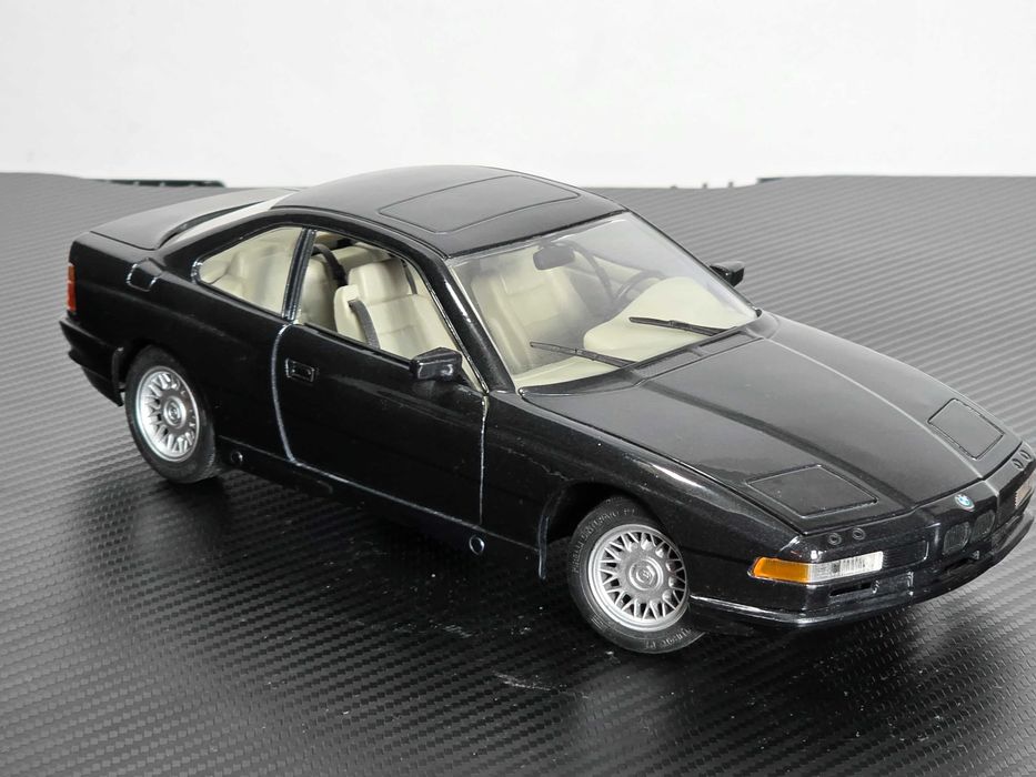 Macheta Auto 1/18 Maisto BMW 850i