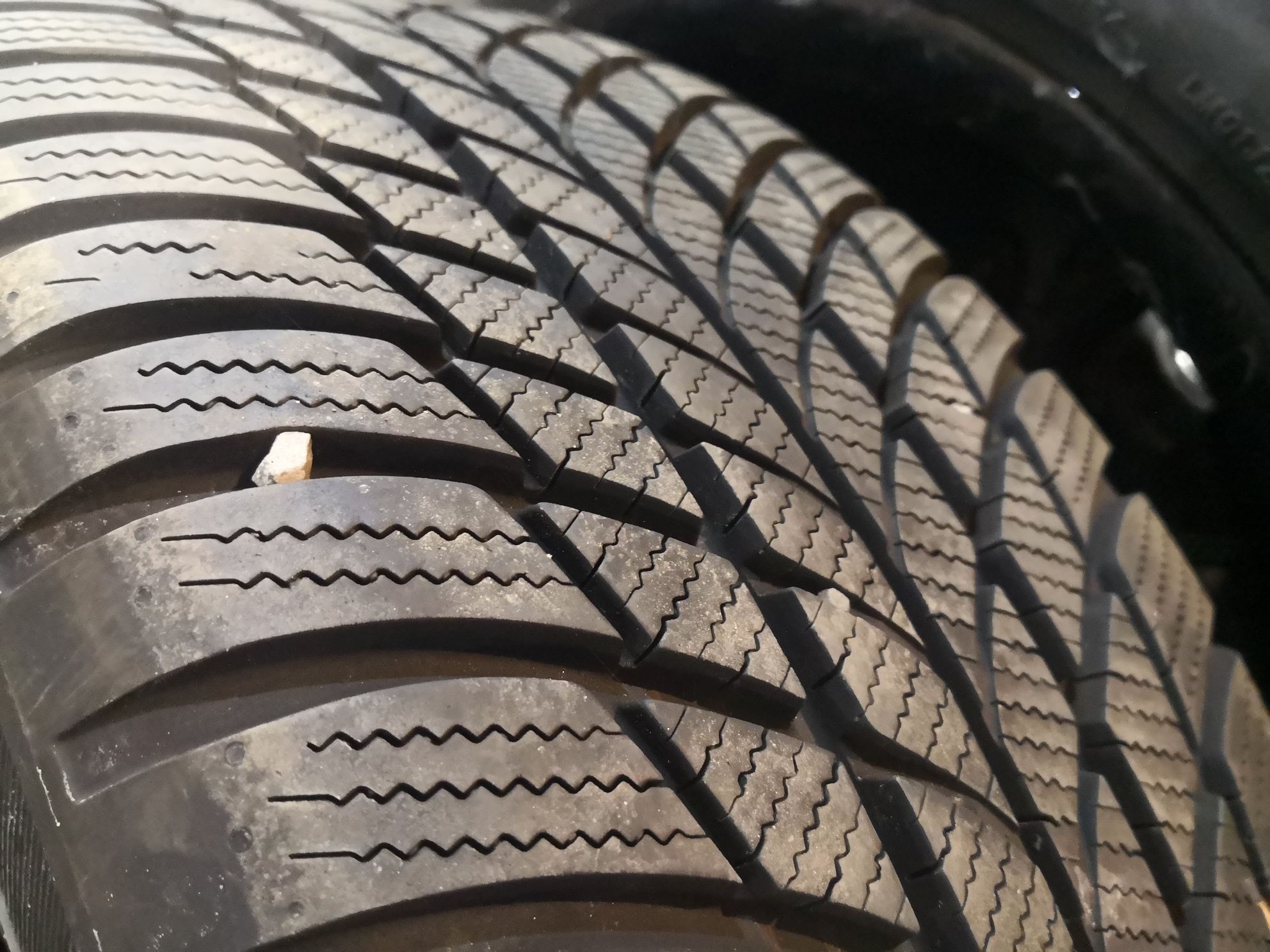 225 45 18 цола гуми като нови дот dot 23 Bridgestone