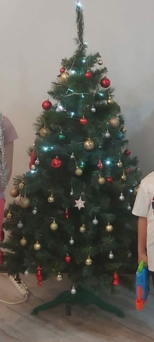 Продам новогоднюю ёлку
